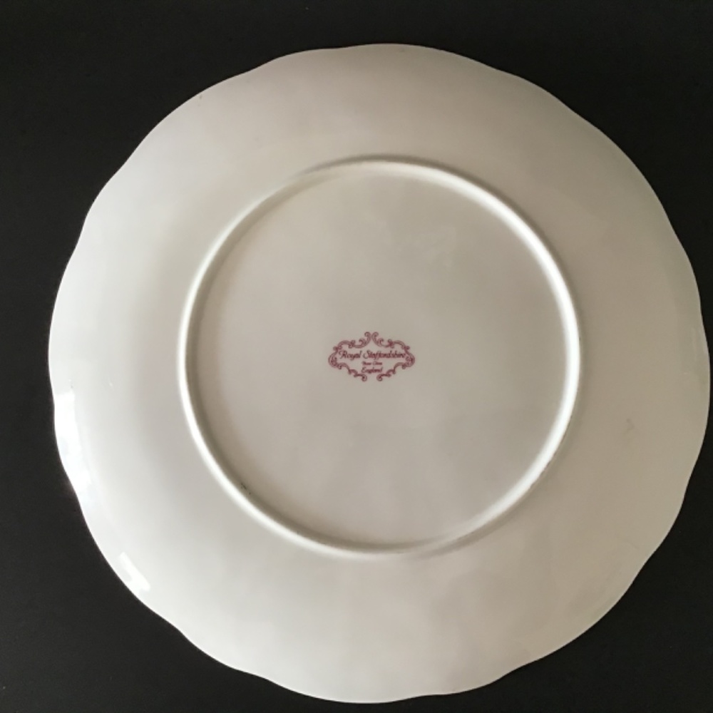 Royal Staffordshire England Collection Plate Cat - Picture 2 of 4